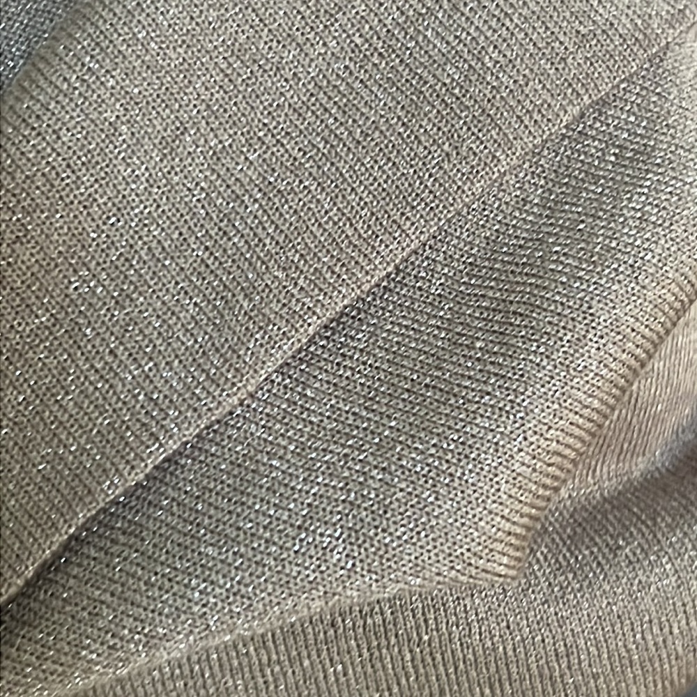 Ann Taylor top. Size S - Picture 7 of 11